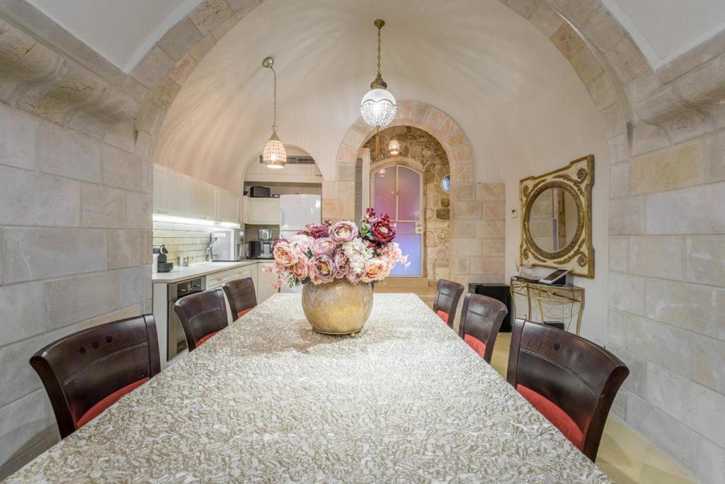 Western Wall Luxury House - Avraham القدس المظهر الخارجي الصورة